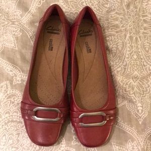 Red soft cushion Clark’s